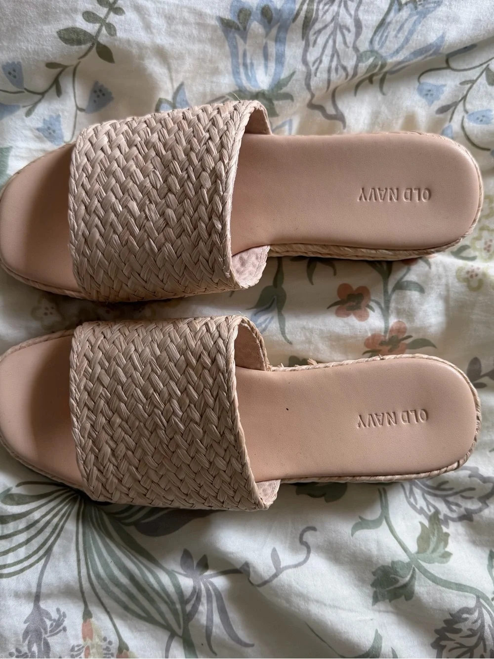 Old Navy slip espadrille